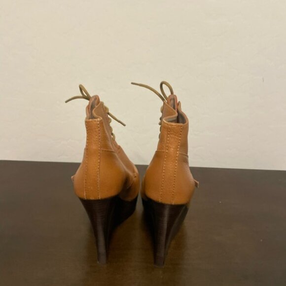 10 CROSBY DEREK LAM LACE UP PLATFORM ANKLE BOOTS/SHOES SIZE 7 EUC - Picture 4 of 6